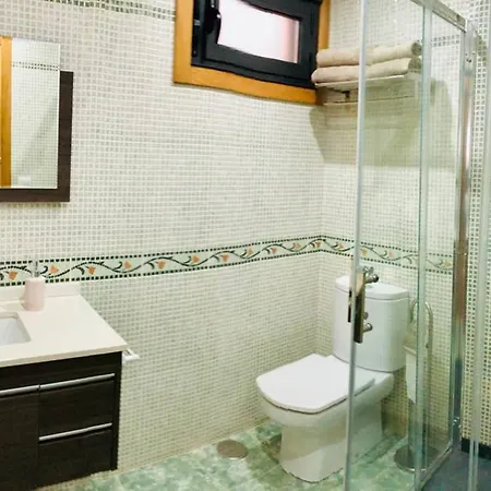 Con Piscina Y Terraza Al Lado De La Playa Apartment *