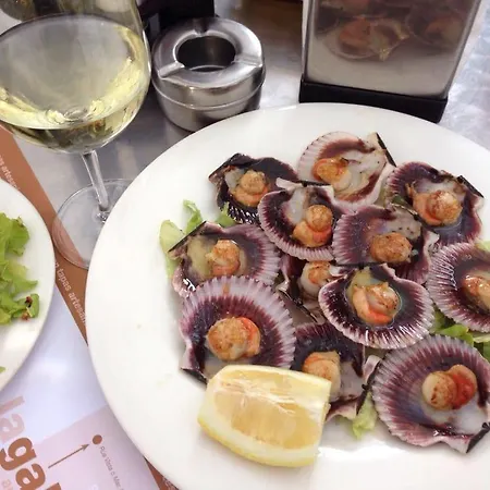 Con Piscina Y Terraza Al Lado De La Playa