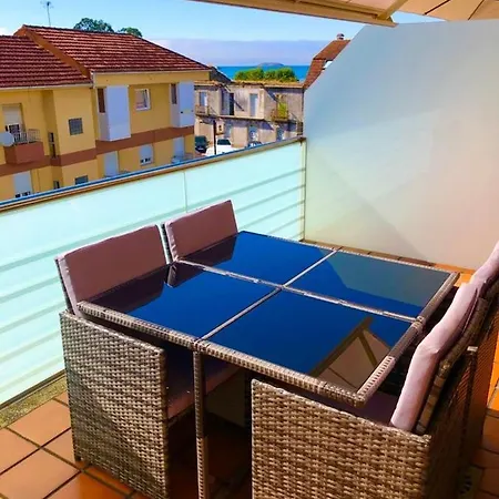 Con Piscina Y Terraza Al Lado De La Playa Apartment