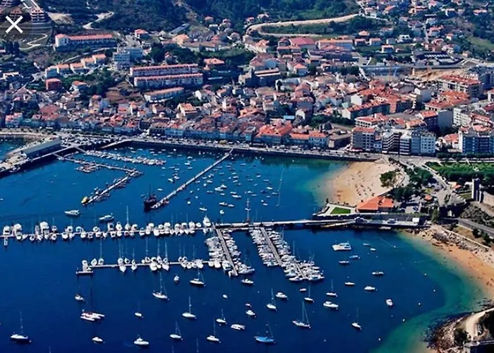 Con Piscina Y Terraza Al Lado De La Playa